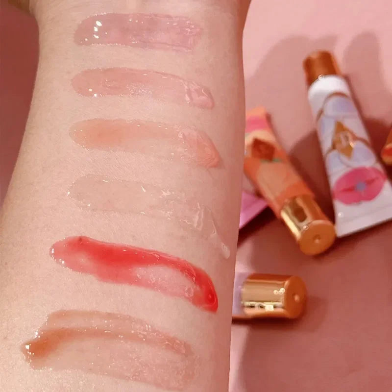 Hot Sales Charlotte Soft Heart Double Color Powder Blusher Color Plate Easy To Apply Lasting Coloring Natural Tilbury Cosmetics