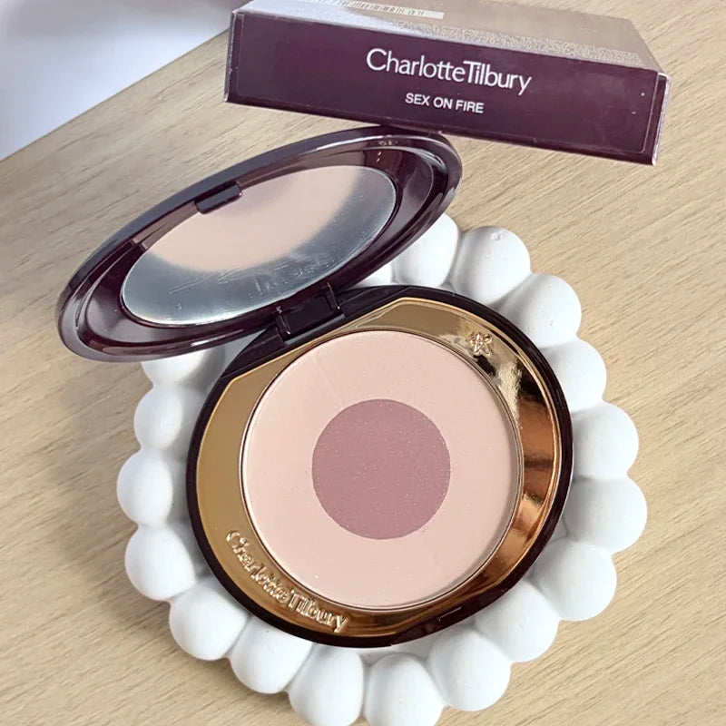 Hot Sales Charlotte Soft Heart Double Color Powder Blusher Color Plate Easy To Apply Lasting Coloring Natural Tilbury Cosmetics